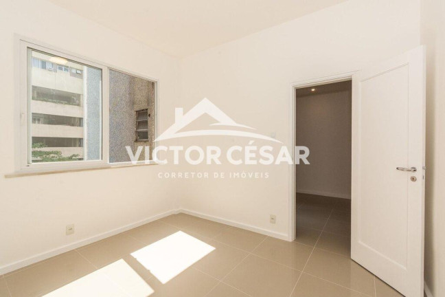 Imagem Apartamento com 1 Quarto à Venda, 43 m² em Copacabana - Rio De Janeiro Imagem Apartamento com 1 Quarto à Venda, 43 m² em Copacabana - Rio De Janeiro
