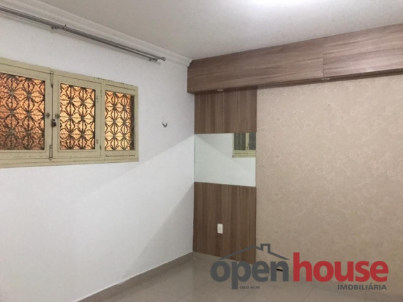 Imagem Casa com 3 Quartos à Venda, 250 m² em Candelária - Natal