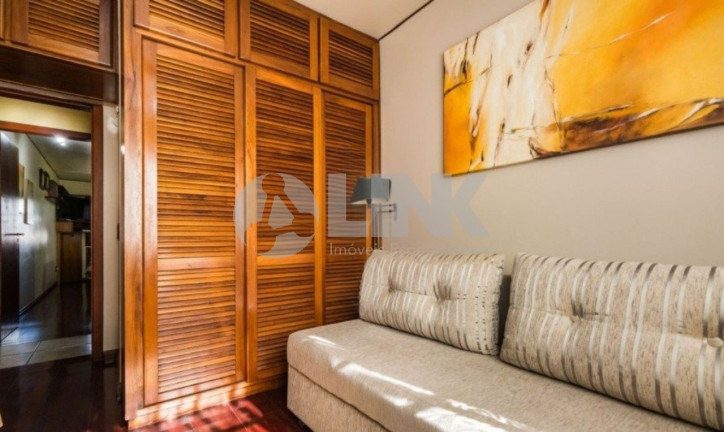 Imagem Imóvel com 3 Quartos à Venda, 168 m² em Petrópolis - Porto Alegre