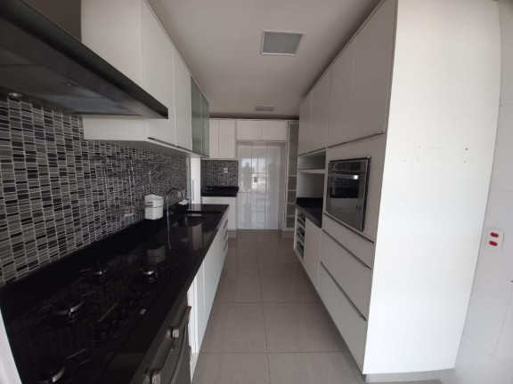 Imagem Imóvel com 3 Quartos à Venda, 127 m² Imagem Imóvel com 3 Quartos à Venda, 127 m²