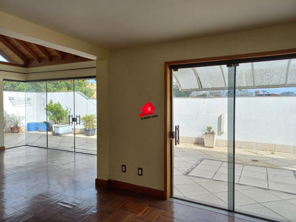 Imagem Casa com 7 Quartos à Venda, 657 m² em Anchieta - Porto Alegre