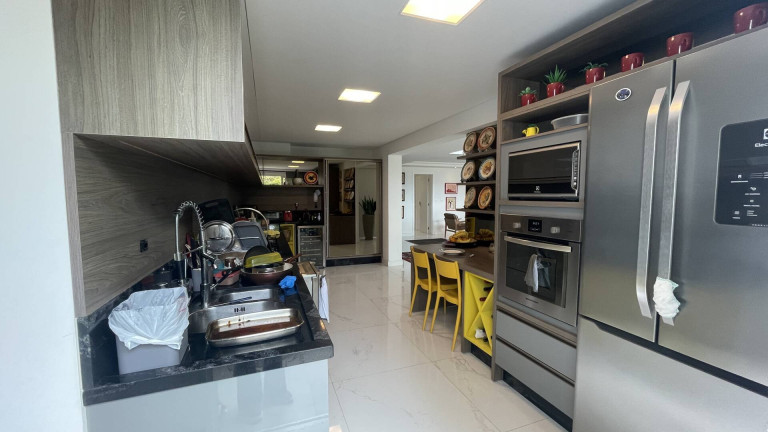 Imagem Apartamento com 4 Quartos à Venda, 240 m² em Canasvieiras - Florianópolis