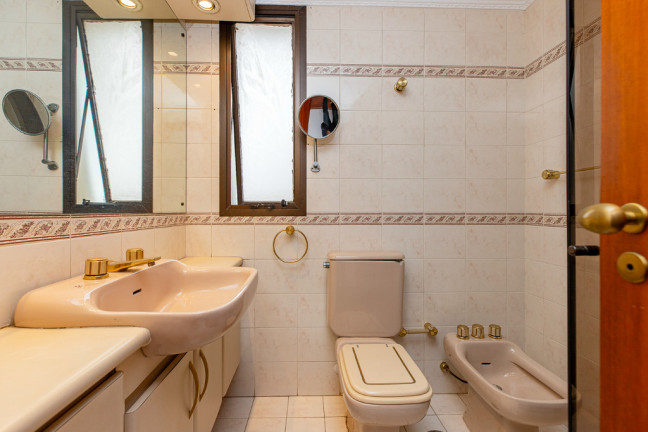 Imagem Imóvel com 3 Quartos à Venda, 150 m² em Moema - São Paulo Imagem Imóvel com 3 Quartos à Venda, 150 m² em Moema - São Paulo