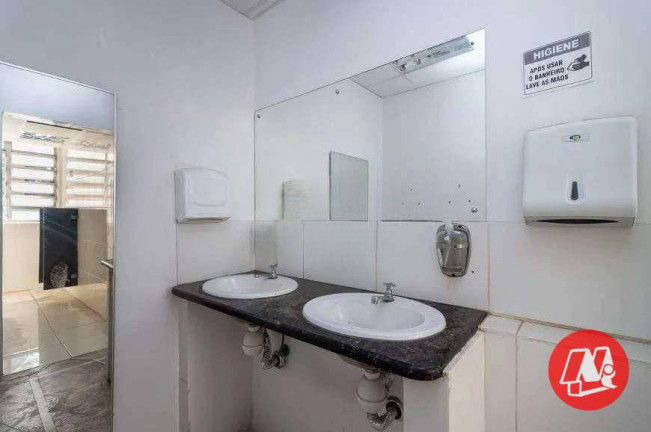 Imagem Sala Comercial à Venda ou Locação, 790 m² em Centro - Porto Alegre Imagem Sala Comercial à Venda ou Locação, 790 m² em Centro - Porto Alegre