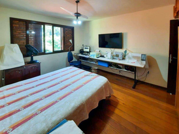 Imagem Casa com 3 Quartos à Venda, 390 m² em Piratininga - Niterói