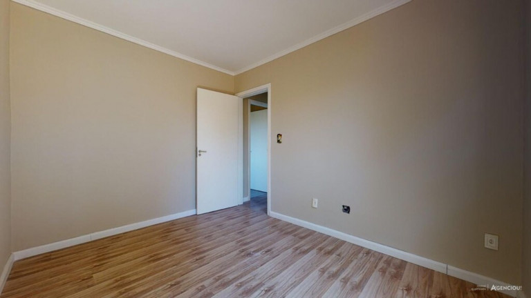 Imagem Imóvel com 2 Quartos à Venda, 69 m² em Jardim Itu - Porto Alegre Imagem Imóvel com 2 Quartos à Venda, 69 m² em Jardim Itu - Porto Alegre