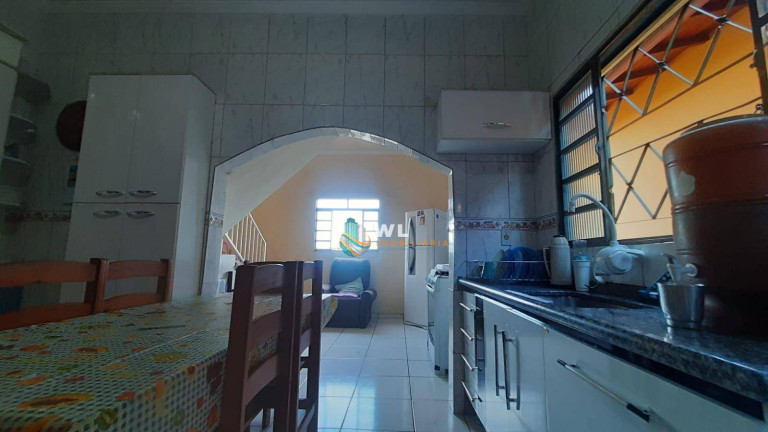Imagem Casa com 5 Quartos à Venda, 131 m² em Jardim Paineiras - Vinhedo Imagem Casa com 5 Quartos à Venda, 131 m² em Jardim Paineiras - Vinhedo