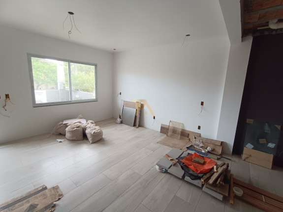 Imagem Imóvel com 3 Quartos à Venda, 115 m² em Centro - Garopaba Imagem Imóvel com 3 Quartos à Venda, 115 m² em Centro - Garopaba