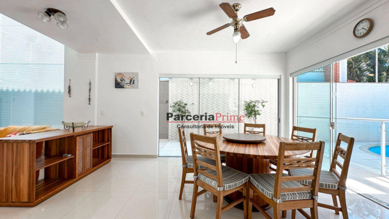 Imagem Casa com 6 Quartos à Venda, 335 m² em Riviera Módulo 21 - Bertioga Imagem Casa com 6 Quartos à Venda, 335 m² em Riviera Módulo 21 - Bertioga