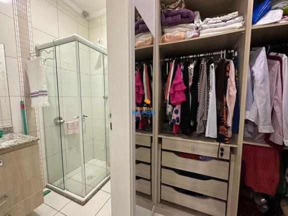 Imagem Sobrado com 3 Quartos à Venda, em Vila Voturua - São Vicente Imagem Sobrado com 3 Quartos à Venda, em Vila Voturua - São Vicente