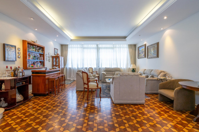Imagem Casa com 4 Quartos à Venda, 375 m² em Moema - São Paulo