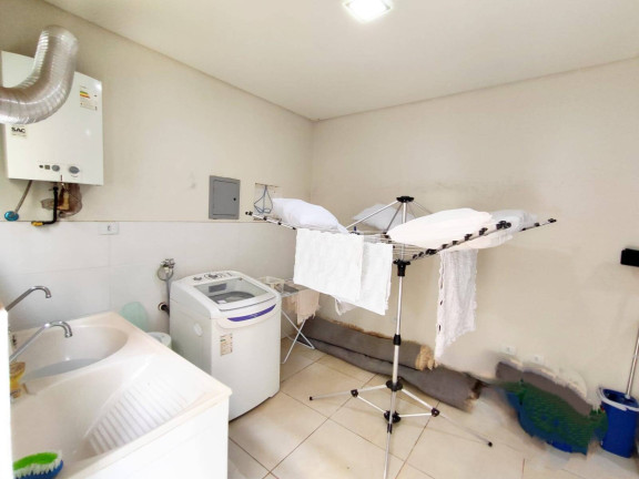 Imagem Casa com 3 Quartos à Venda, 330 m² em Arapongas Imagem Casa com 3 Quartos à Venda, 330 m² em Arapongas