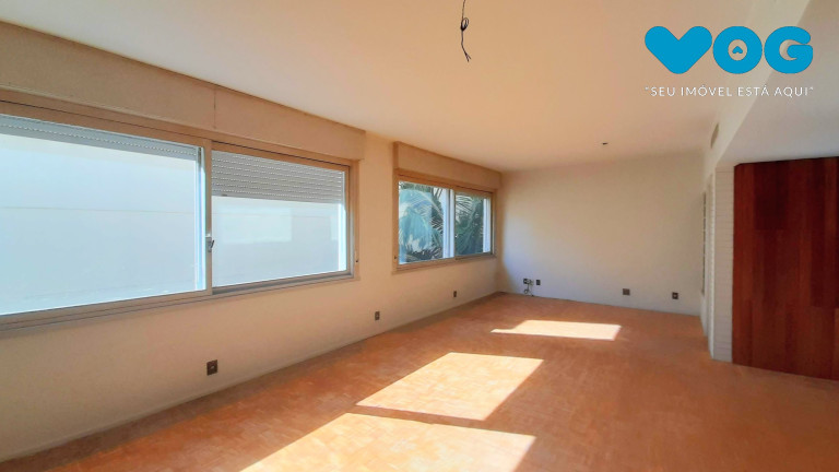 Imagem Imóvel com 4 Quartos à Venda, 179 m² em Moinhos De Vento - Porto Alegre Imagem Imóvel com 4 Quartos à Venda, 179 m² em Moinhos De Vento - Porto Alegre