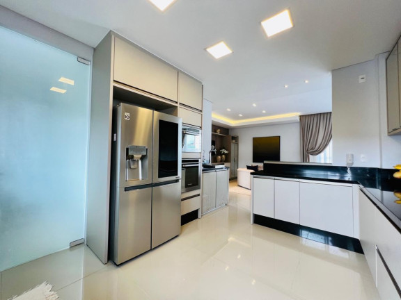 Imagem Apartamento com 4 Quartos à Venda, 237 m² em Pioneiros - Balneário Camboriú Imagem Apartamento com 4 Quartos à Venda, 237 m² em Pioneiros - Balneário Camboriú