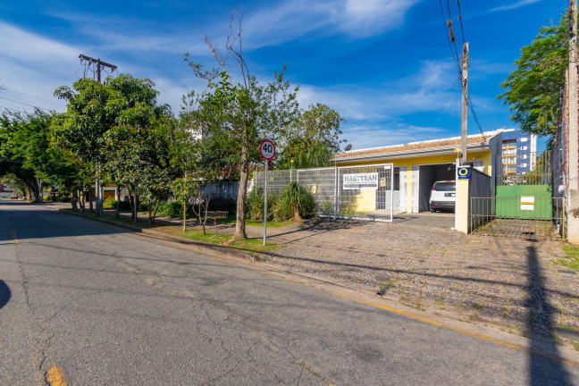 Imagem Casa com 3 Quartos à Venda, 150 m² em Juvevê - Curitiba