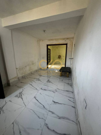 Imagem Casa com 3 Quartos à Venda, 300 m² em Canto Do Forte - Praia Grande Imagem Casa com 3 Quartos à Venda, 300 m² em Canto Do Forte - Praia Grande