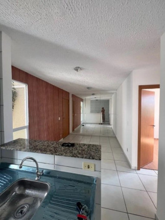 Imagem Apartamento com 2 Quartos à Venda, 45 m² em Estrada Do Coco - Camaçari Imagem Apartamento com 2 Quartos à Venda, 45 m² em Estrada Do Coco - Camaçari