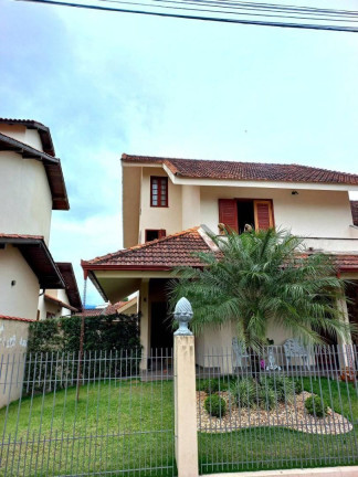 Imagem Casa com 5 Quartos à Venda, 436 m² em Centro - Palhoça
