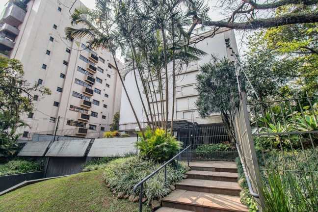 Imagem Apartamento com 3 Quartos à Venda, 153 m² em Rio Branco - Porto Alegre Imagem Apartamento com 3 Quartos à Venda, 153 m² em Rio Branco - Porto Alegre