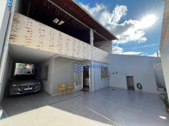 Casa com 4 Quartos à Venda, 247 m² em Maraponga - Fortaleza