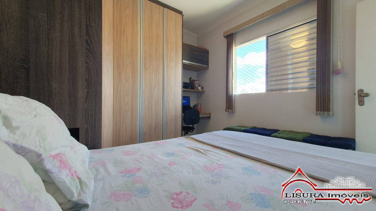 Imagem Apartamento com 2 Quartos à Venda, 68 m² em Centro - Jacareí