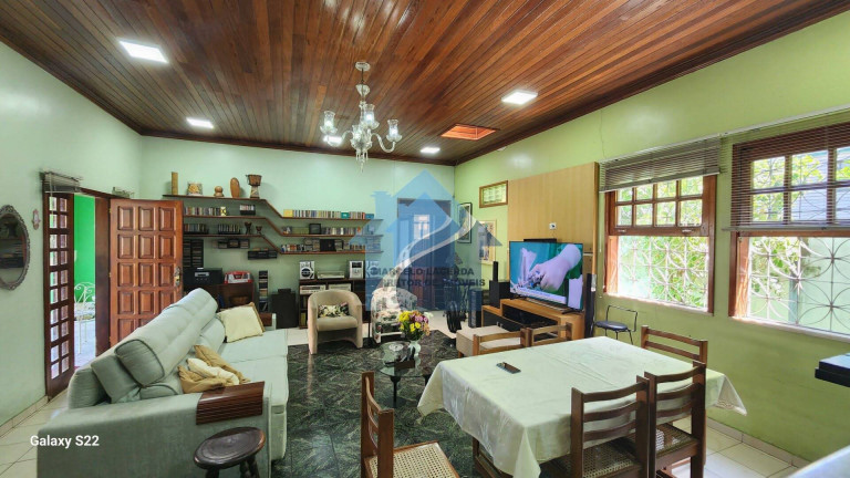 Casa com 3 Quartos à Venda, 200 m² em Nossa Senhora Das Graças - Manaus