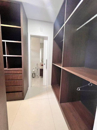 Casa com 5 Quartos à Venda, 436 m² em Campeche - Florianópolis