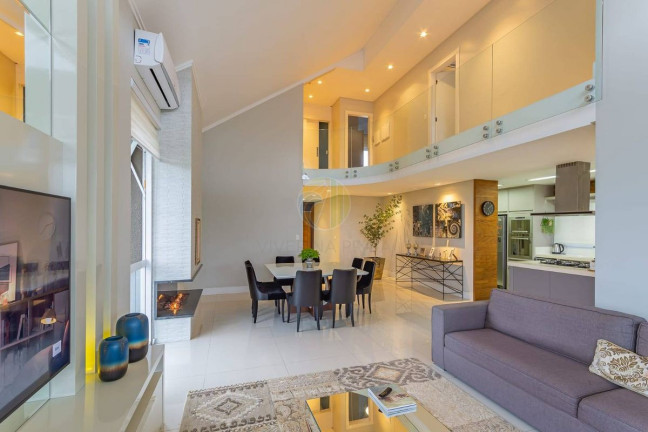 Imagem Casa com 3 Quartos à Venda, 380 m² em Camboriú