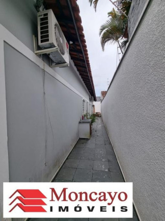 Imagem Casa com 4 Quartos à Venda, 360 m² em Jardim Britânia - Caraguatatuba Imagem Casa com 4 Quartos à Venda, 360 m² em Jardim Britânia - Caraguatatuba