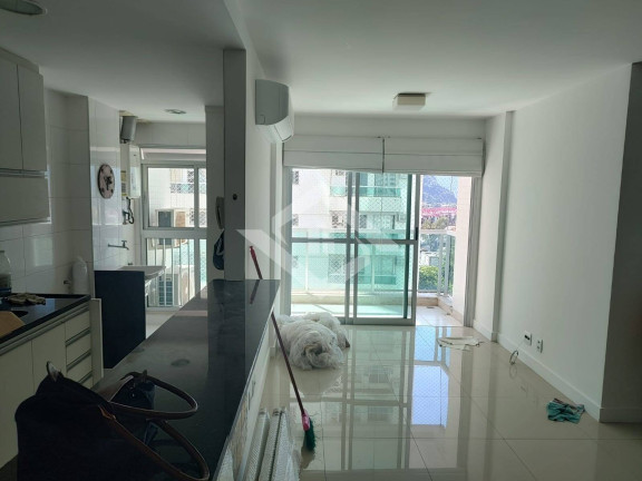 Apartamento com 2 Quartos para Alugar, 64 m² em Barra Da Tijuca - Rio De Janeiro