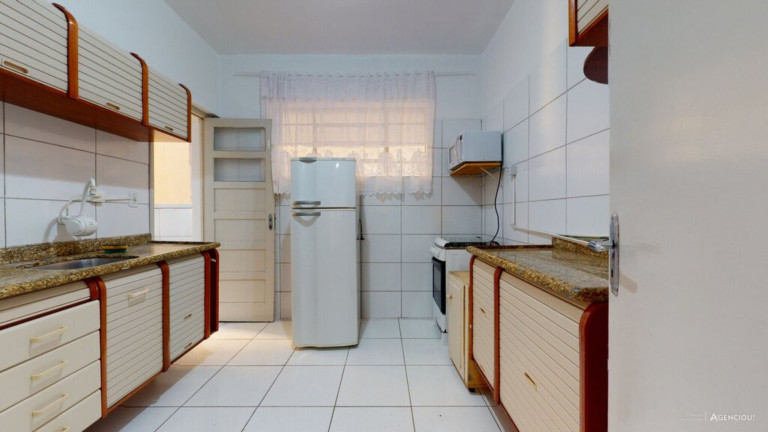 Imagem Imóvel com 3 Quartos à Venda, 76 m² em Petrópolis - Porto Alegre