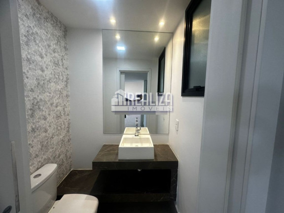 Imagem Apartamento com 3 Quartos à Venda, 189 m² em Conjunto Frei Eugênio - Uberaba Imagem Apartamento com 3 Quartos à Venda, 189 m² em Conjunto Frei Eugênio - Uberaba