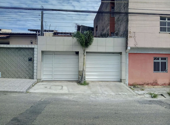 Casa com 3 Quartos à Venda, 130 m² em Henrique Jorge - Fortaleza