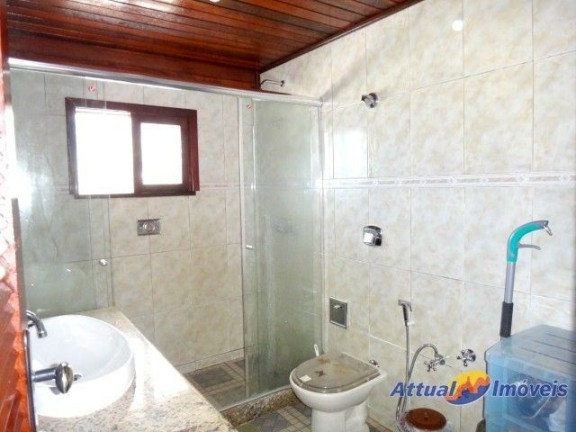 Imagem Casa com 4 Quartos à Venda, 233 m² em Fazendinha - Teresópolis
