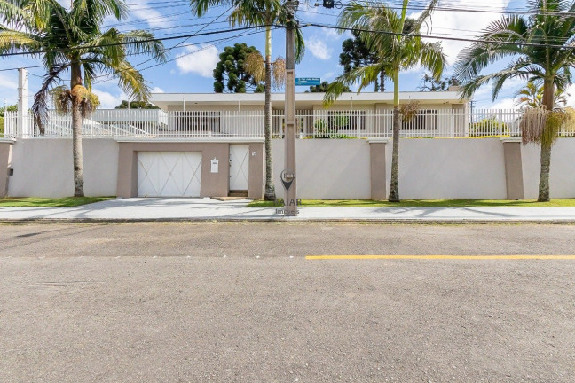 Imagem Casa com 4 Quartos à Venda, 510 m² em Ahú - Curitiba