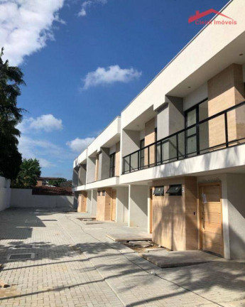 Imagem Sobrado com 3 Quartos à Venda, 110 m² em Glória - Joinville