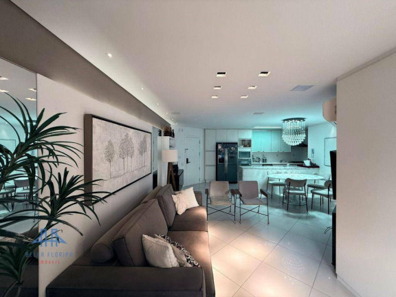 Imagem Apartamento com 4 Quartos à Venda, 131 m² em Centro - Florianópolis Imagem Apartamento com 4 Quartos à Venda, 131 m² em Centro - Florianópolis