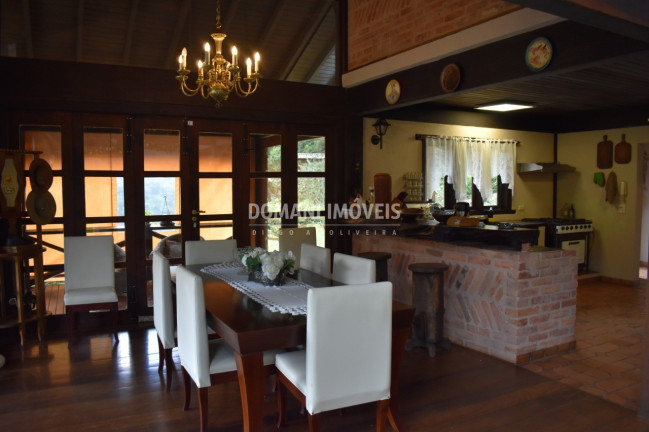 Imagem Casa com 3 Quartos à Venda, 597 m² em Região Da Pedra Do Fogo - Campos Do Jordão Imagem Casa com 3 Quartos à Venda, 597 m² em Região Da Pedra Do Fogo - Campos Do Jordão