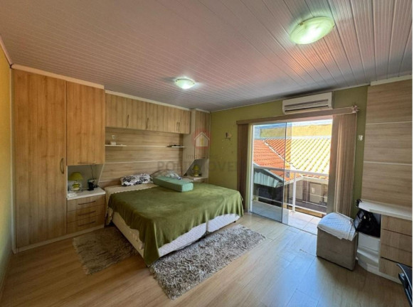 Imagem Casa com 3 Quartos à Venda, 300 m² em Iguaçu - Curitiba