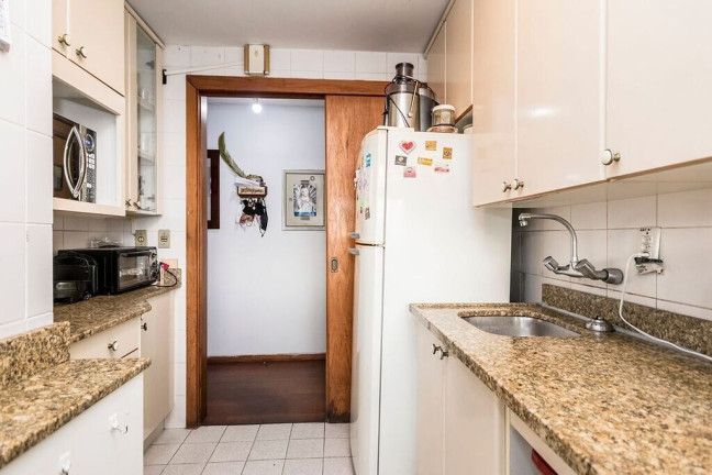 Imagem Apartamento com 3 Quartos à Venda, 145 m² em Vila Ipiranga - Porto Alegre Imagem Apartamento com 3 Quartos à Venda, 145 m² em Vila Ipiranga - Porto Alegre