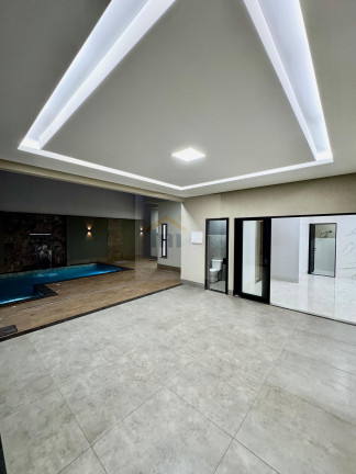 Imagem Casa com 3 Quartos à Venda, 215 m² em Residencial Itália - Goiânia