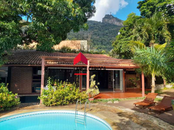 Imagem Casa com 6 Quartos à Venda, 500 m² em Cosme Velho - Rio De Janeiro Imagem Casa com 6 Quartos à Venda, 500 m² em Cosme Velho - Rio De Janeiro