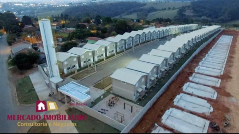 Sobrado com 2 Quartos à Venda, 54 m² em Bom Retiro - Bragança Paulista