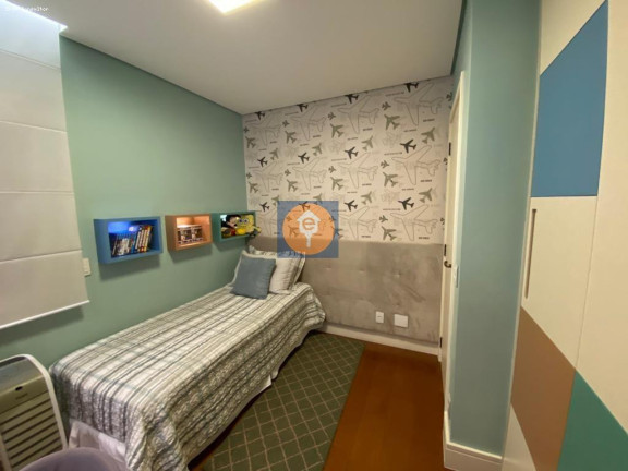 Imagem Apartamento com 3 Quartos à Venda, 158 m² Imagem Apartamento com 3 Quartos à Venda, 158 m²
