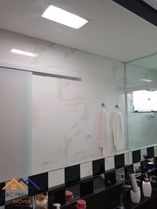 Imagem Sobrado com 3 Quartos à Venda, em Vila Scarpelli - Santo André Imagem Sobrado com 3 Quartos à Venda, em Vila Scarpelli - Santo André