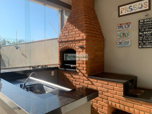 Casa com 3 Quartos à Venda, 220 m² em Bela Vista - Paulínia