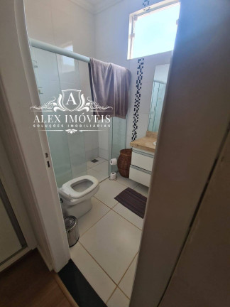 Imagem Casa com 3 Quartos à Venda, em Limeira Imagem Casa com 3 Quartos à Venda, em Limeira