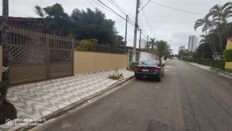 Imagem Casa com 4 Quartos à Venda, 230 m² em Balneario Florida - Praia Grande Imagem Casa com 4 Quartos à Venda, 230 m² em Balneario Florida - Praia Grande