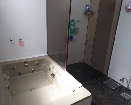 Imagem Imóvel com 5 Quartos à Venda, 200 m² em São Mateus - Juiz De Fora Imagem Imóvel com 5 Quartos à Venda, 200 m² em São Mateus - Juiz De Fora