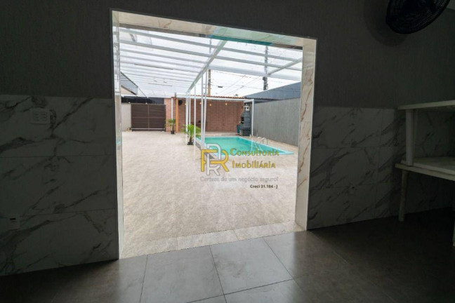 Imagem Sobrado com 4 Quartos à Venda, 350 m² em Vila Tupi - Praia Grande Imagem Sobrado com 4 Quartos à Venda, 350 m² em Vila Tupi - Praia Grande